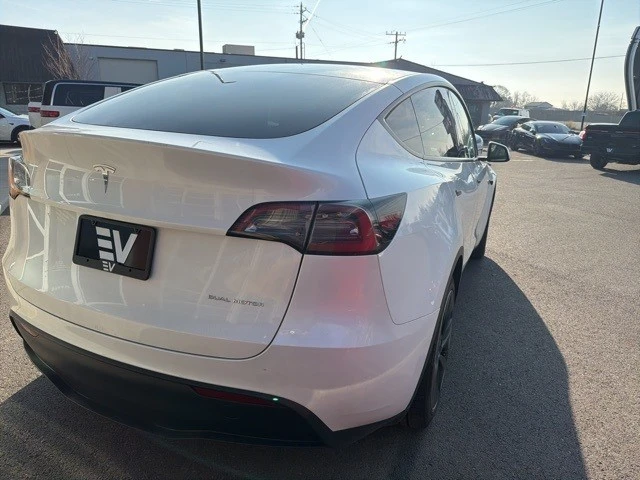 2023 Tesla Model Y - Image 8 of 21