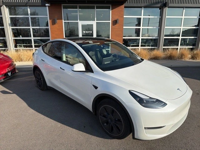 2023 Tesla Model Y - Image 2 of 21