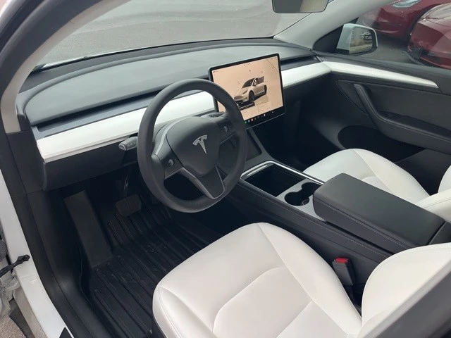 2023 Tesla Model Y - Image 7 of 21