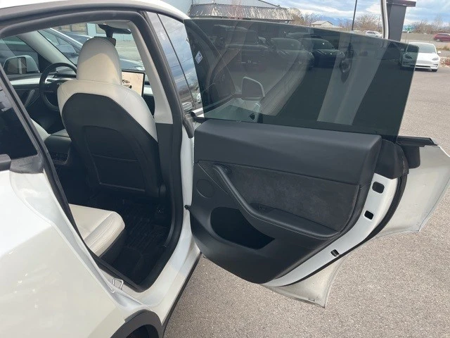 2023 Tesla Model Y - Image 15 of 21