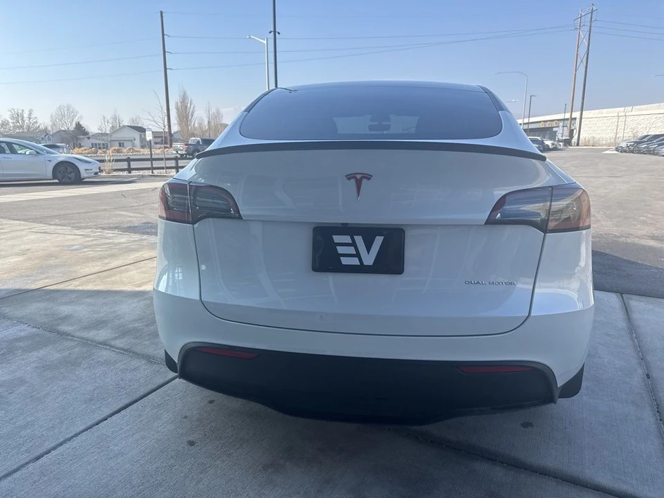 2023 Tesla Model Y - Image 6 of 21