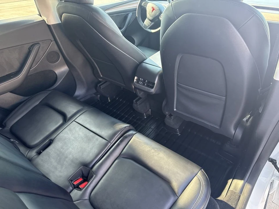 2023 Tesla Model Y - Image 20 of 21