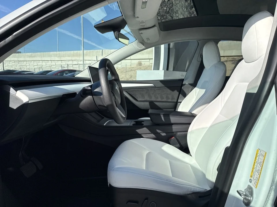 2023 Tesla Model Y - Image 13 of 21