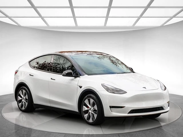 2023 Tesla Model Y - Image 5 of 12