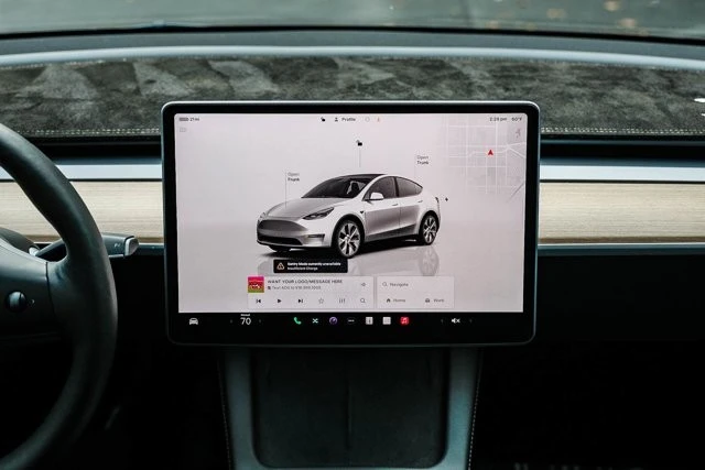 2023 Tesla Model Y - Image 11 of 12
