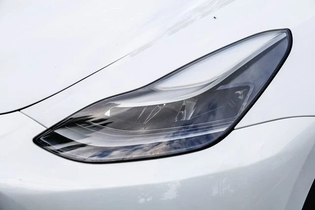 2023 Tesla Model Y - Image 7 of 12