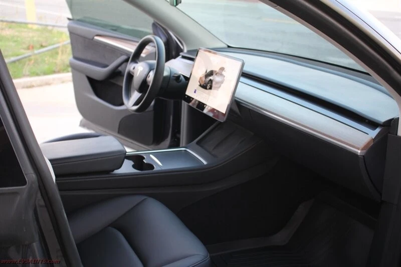 2023 Tesla Model Y - Image 11 of 21