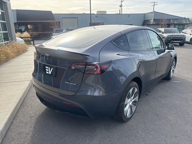 2023 Tesla Model Y - Image 8 of 21