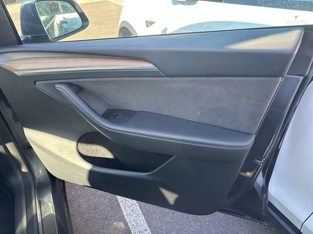 2023 Tesla Model Y - Image 21 of 21