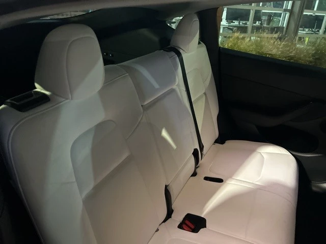 2023 Tesla Model Y - Image 19 of 21