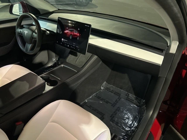 2023 Tesla Model Y - Image 21 of 21