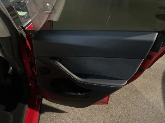 2023 Tesla Model Y - Image 17 of 21
