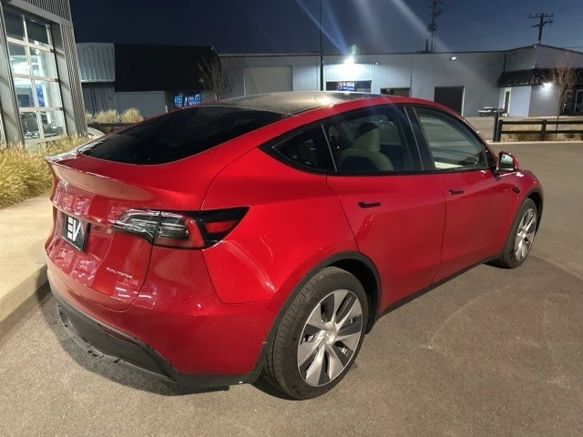 2023 Tesla Model Y - Image 8 of 21