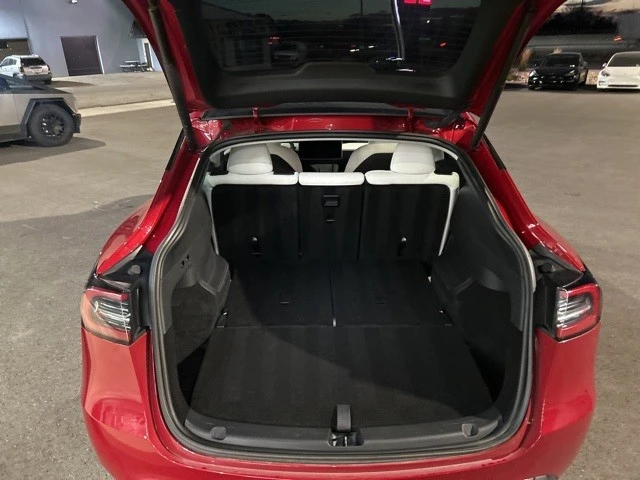 2023 Tesla Model Y - Image 16 of 21