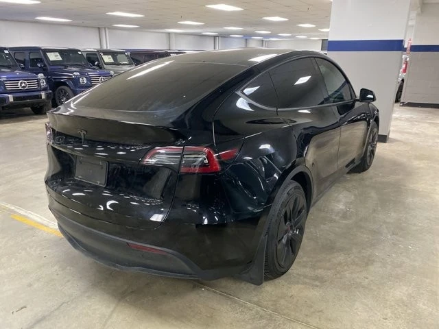 2023 Tesla Model Y - Image 3 of 16