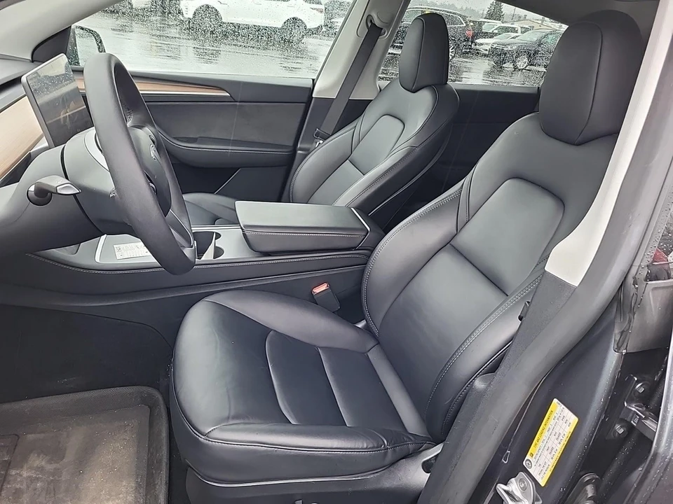 2023 Tesla Model Y - Image 4 of 7