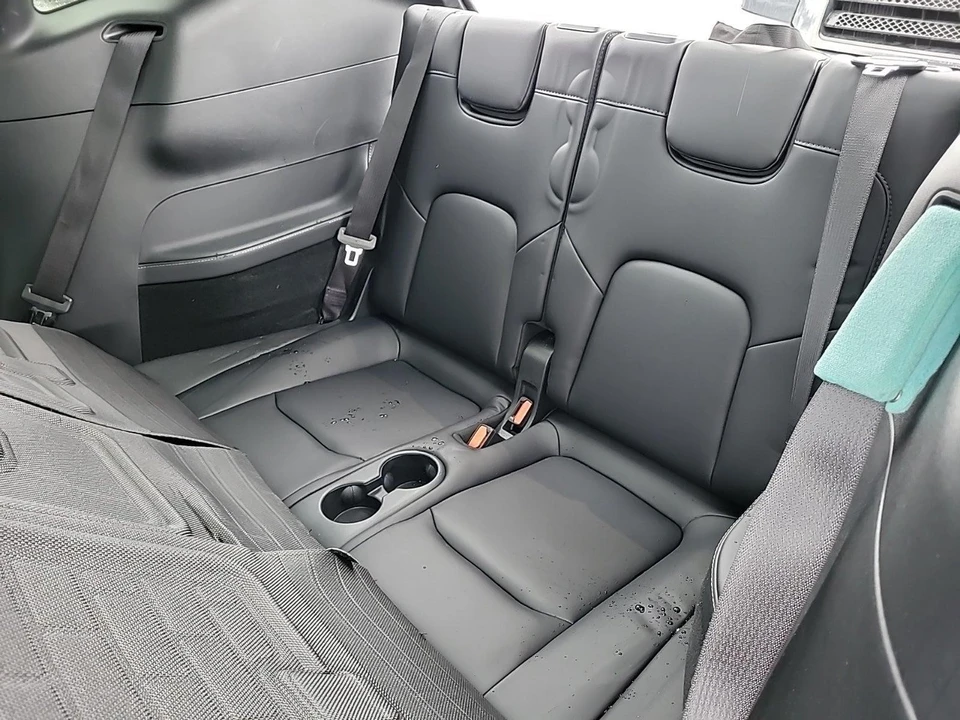 2023 Tesla Model Y - Image 6 of 7