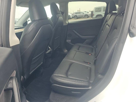 2023 Tesla Model Y - Image 6 of 7