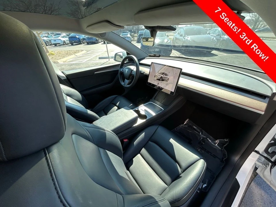 2023 Tesla Model Y - Image 13 of 17
