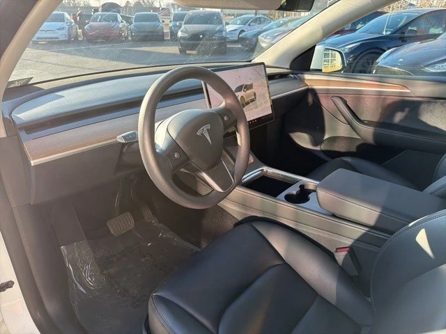 2023 Tesla Model Y - Image 12 of 21