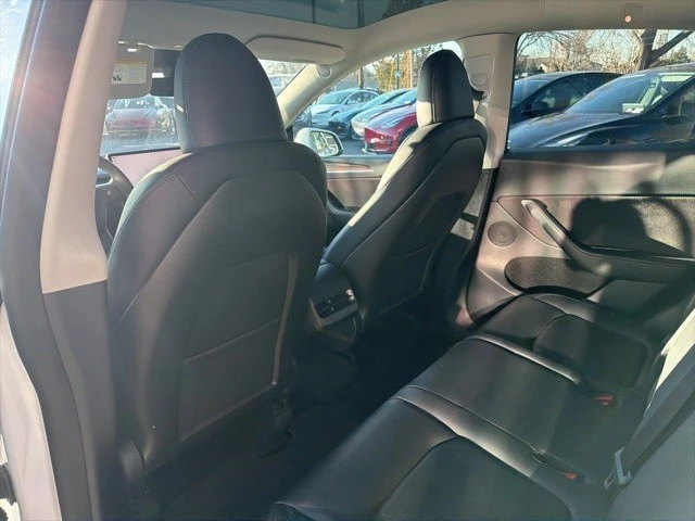 2023 Tesla Model Y - Image 15 of 21