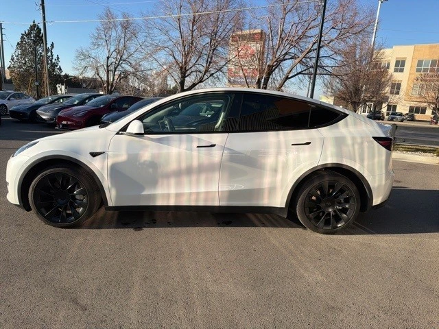 2023 Tesla Model Y - Image 5 of 21