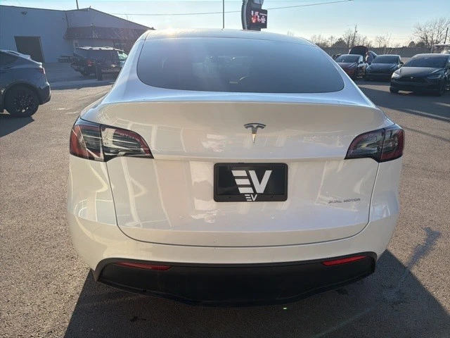 2023 Tesla Model Y - Image 7 of 21