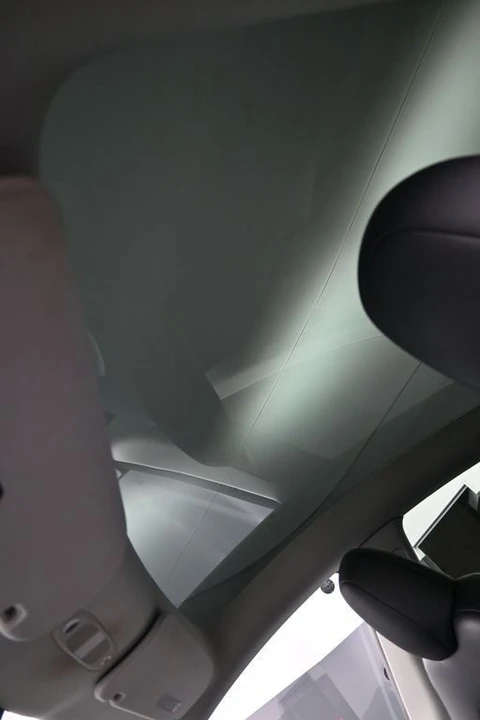 2023 Tesla Model Y - Image 19 of 21