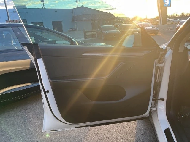 2023 Tesla Model Y - Image 11 of 21