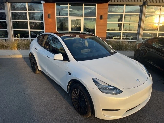 2023 Tesla Model Y - Image 2 of 21