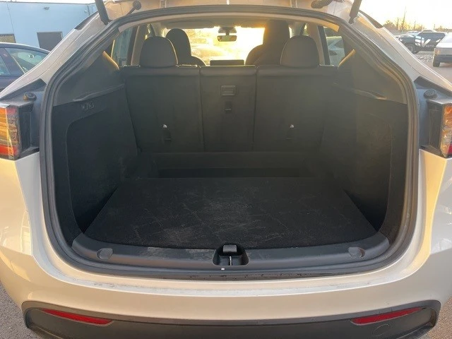2023 Tesla Model Y - Image 18 of 21