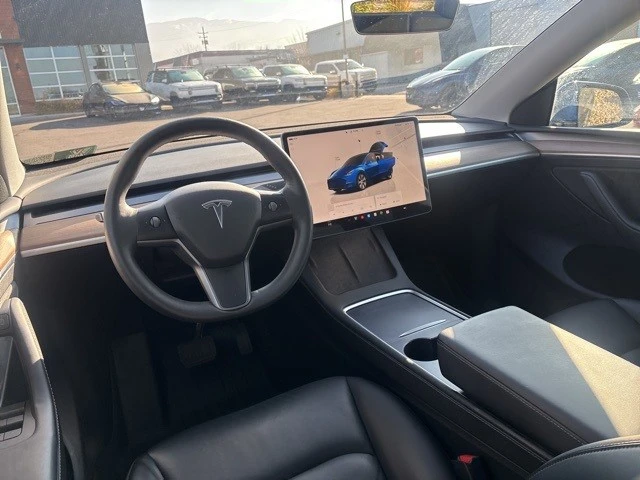 2023 Tesla Model Y - Image 18 of 21