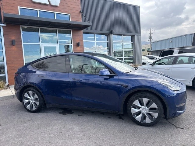 2023 Tesla Model Y - Image 8 of 21