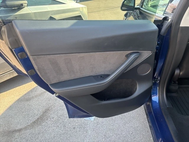 2023 Tesla Model Y - Image 15 of 21