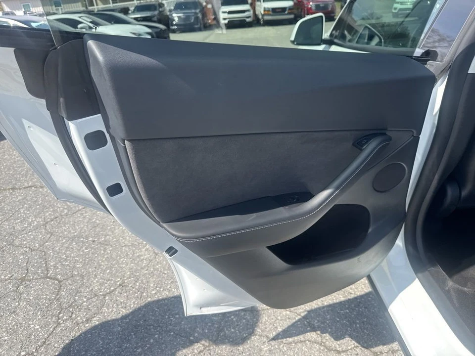 2023 Tesla Model Y - Image 30 of 31