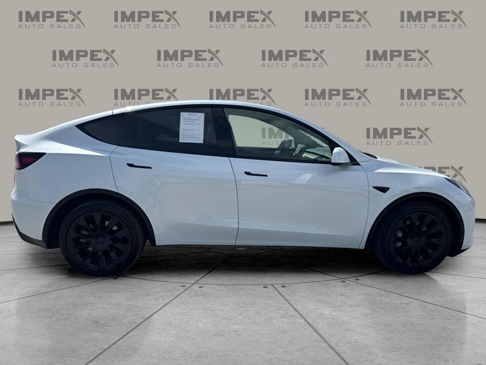 2023 Tesla Model Y - Image 6 of 31