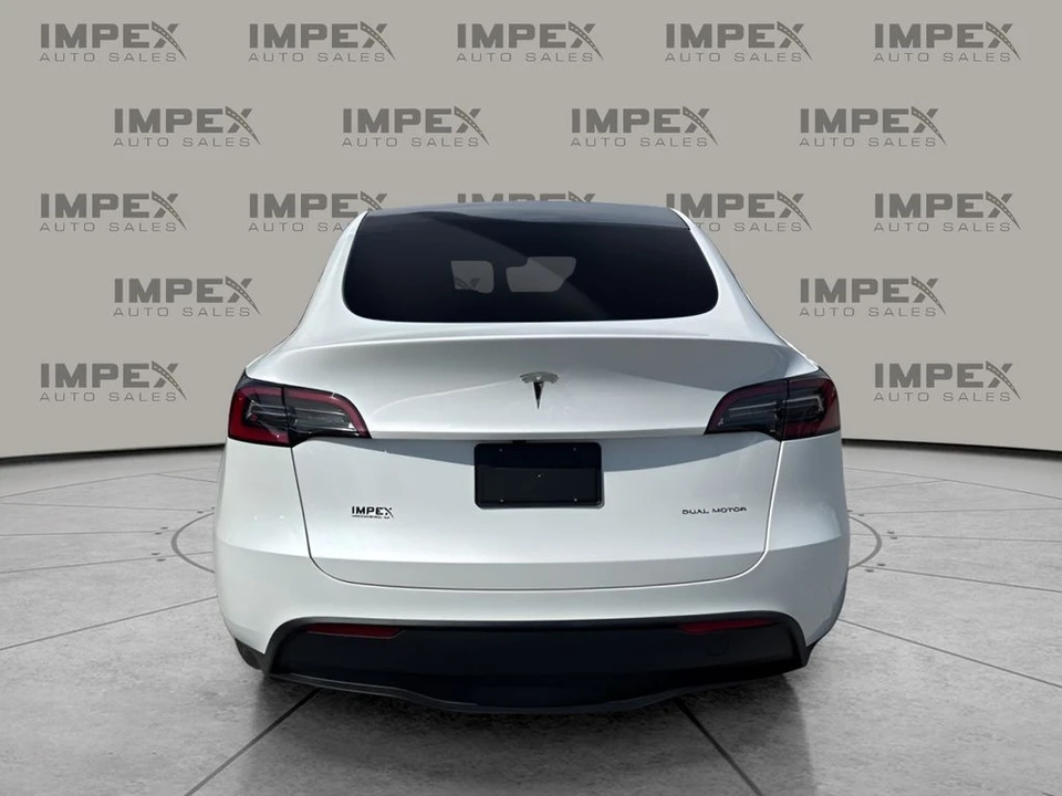 2023 Tesla Model Y - Image 4 of 31