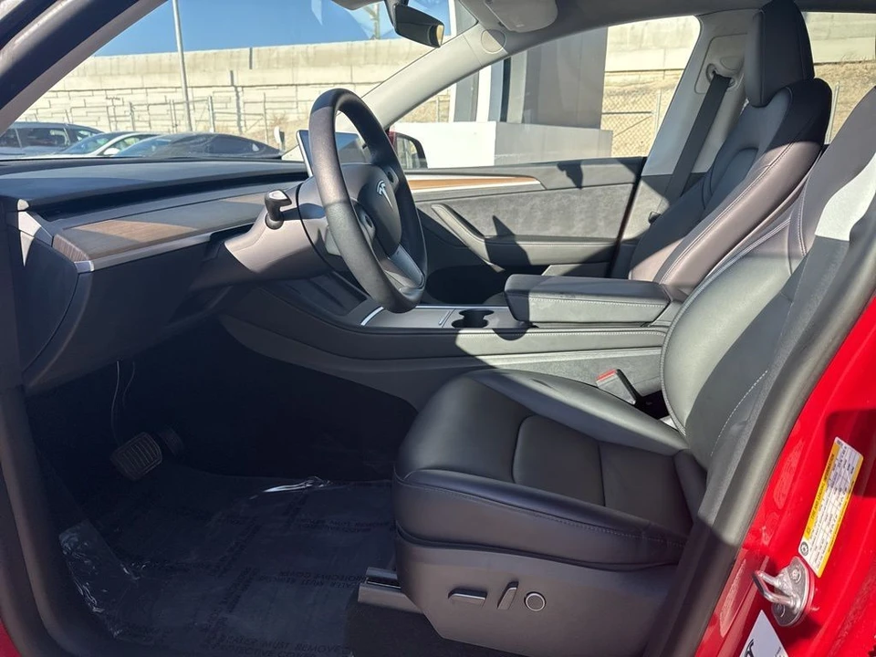 2023 Tesla Model Y - Image 12 of 21