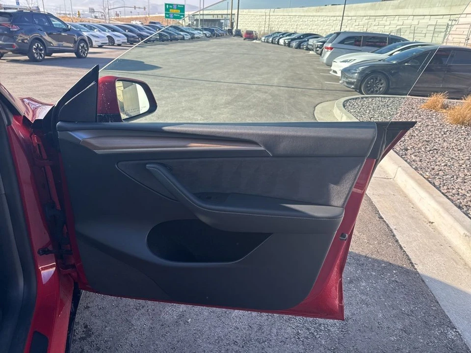 2023 Tesla Model Y - Image 21 of 21