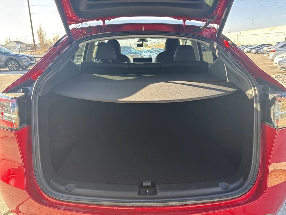 2023 Tesla Model Y - Image 16 of 21