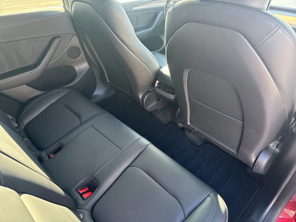 2023 Tesla Model Y - Image 18 of 21