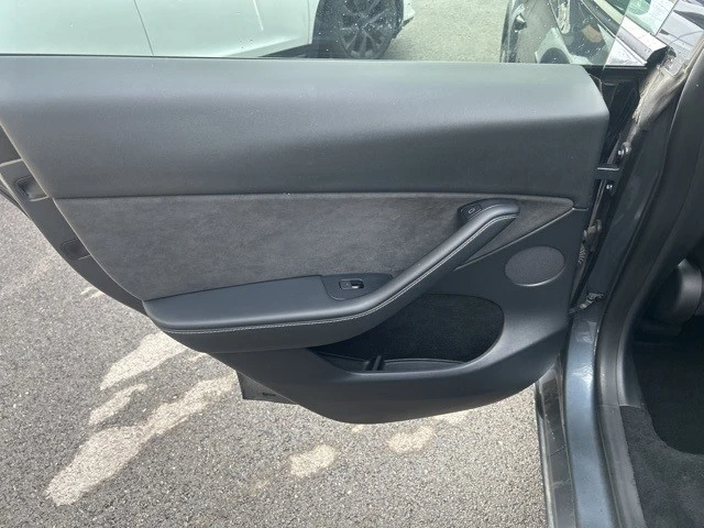 2023 Tesla Model Y - Image 14 of 21