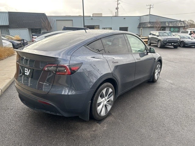 2023 Tesla Model Y - Image 8 of 21