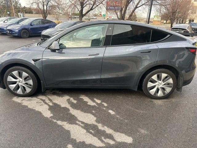 2023 Tesla Model Y - Image 5 of 21