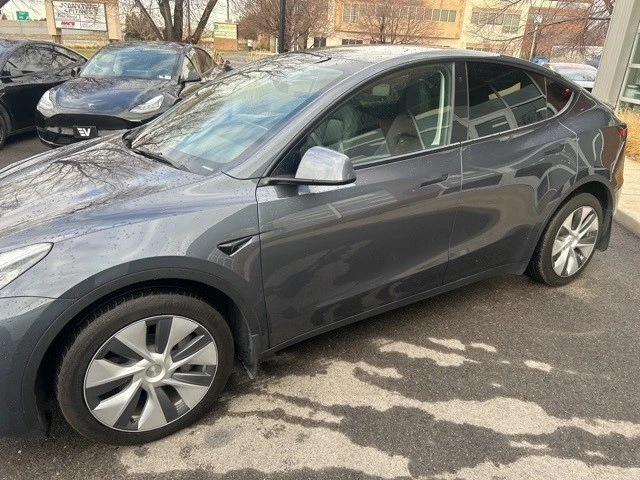 2023 Tesla Model Y - Image 4 of 21
