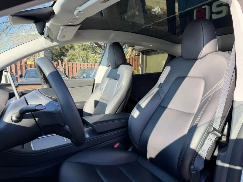 2023 Tesla Model Y - Image 11 of 12