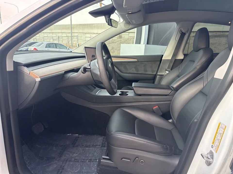 2023 Tesla Model Y - Image 13 of 21