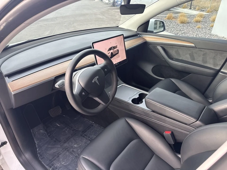 2023 Tesla Model Y - Image 12 of 21