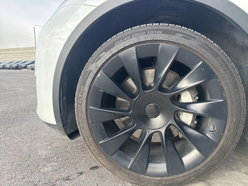 2023 Tesla Model Y - Image 10 of 21