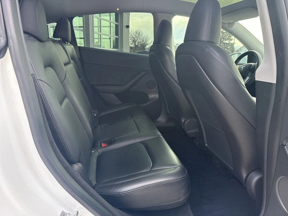 2023 Tesla Model Y - Image 20 of 21